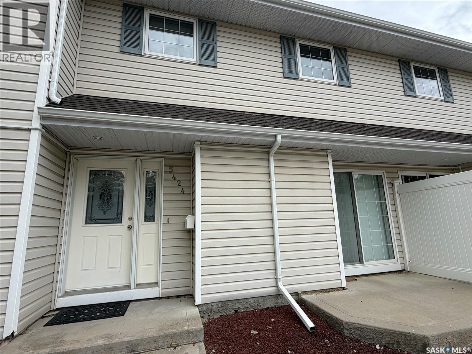 5424 Rochdale Boulevard, Regina, SK, S4X4M8