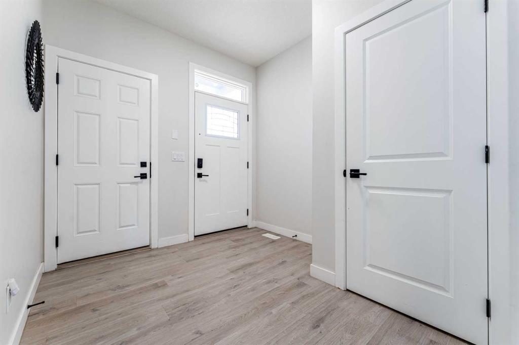 124 Cornerbrook Green NE, Calgary, AB, T3N2B5 photo 4