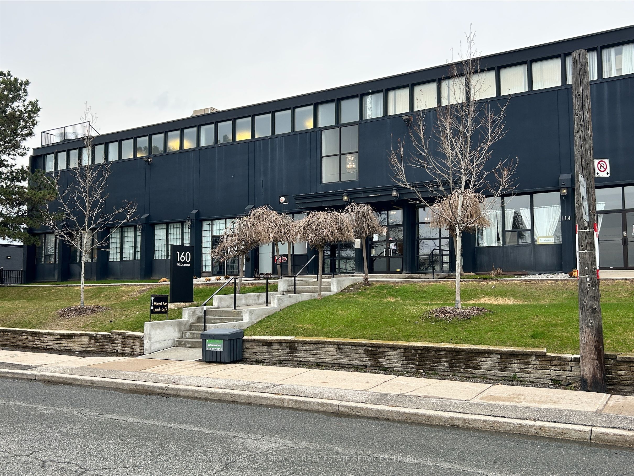 209-160 Tycos Drive, Toronto, ON, M6W 1W8