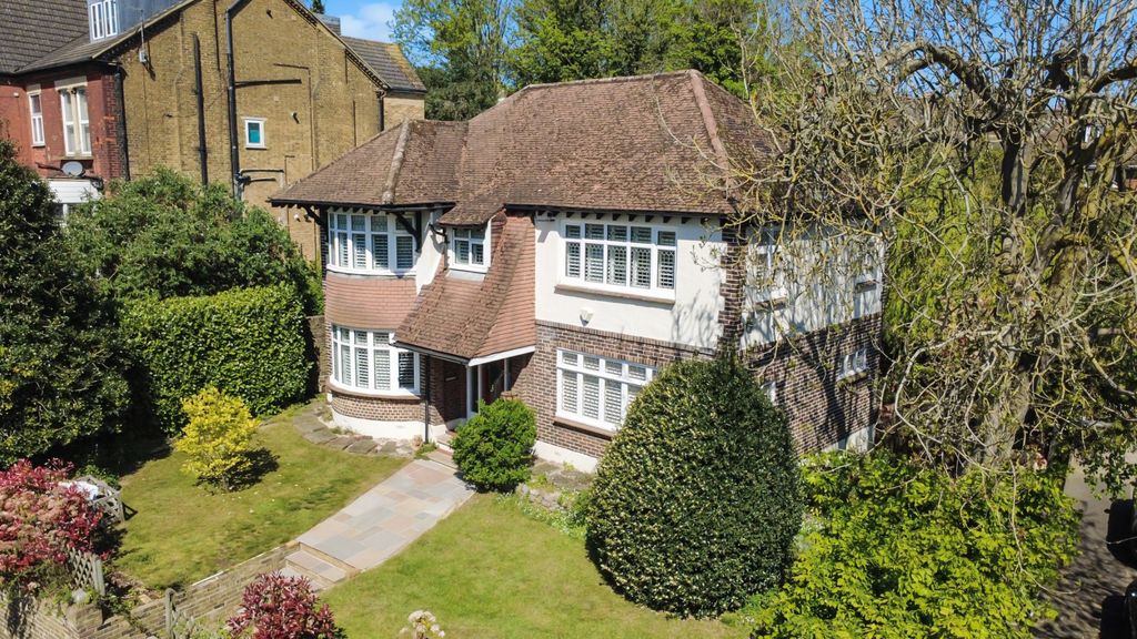 Additional image 2 of 4 bed detached house for saleCastle View Road, Strood, Rochester ME2