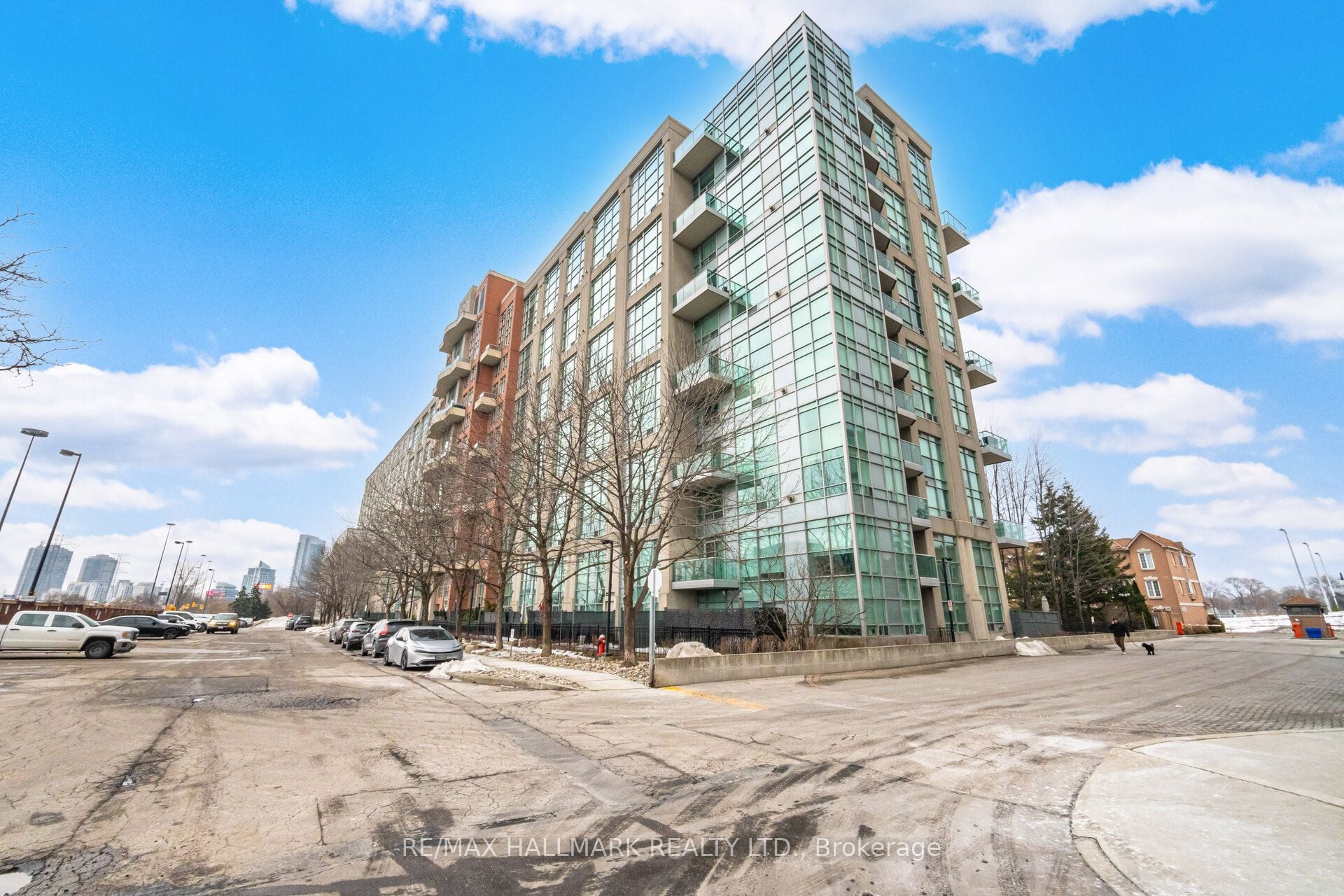 624-200 Manitoba Street, Toronto, ON, M8Y 3Y9