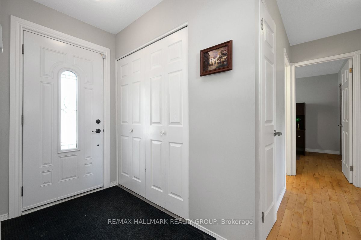 Additional image 4 of 1416 Alboro Crescent, Ottawa, ON, K1J 8B7