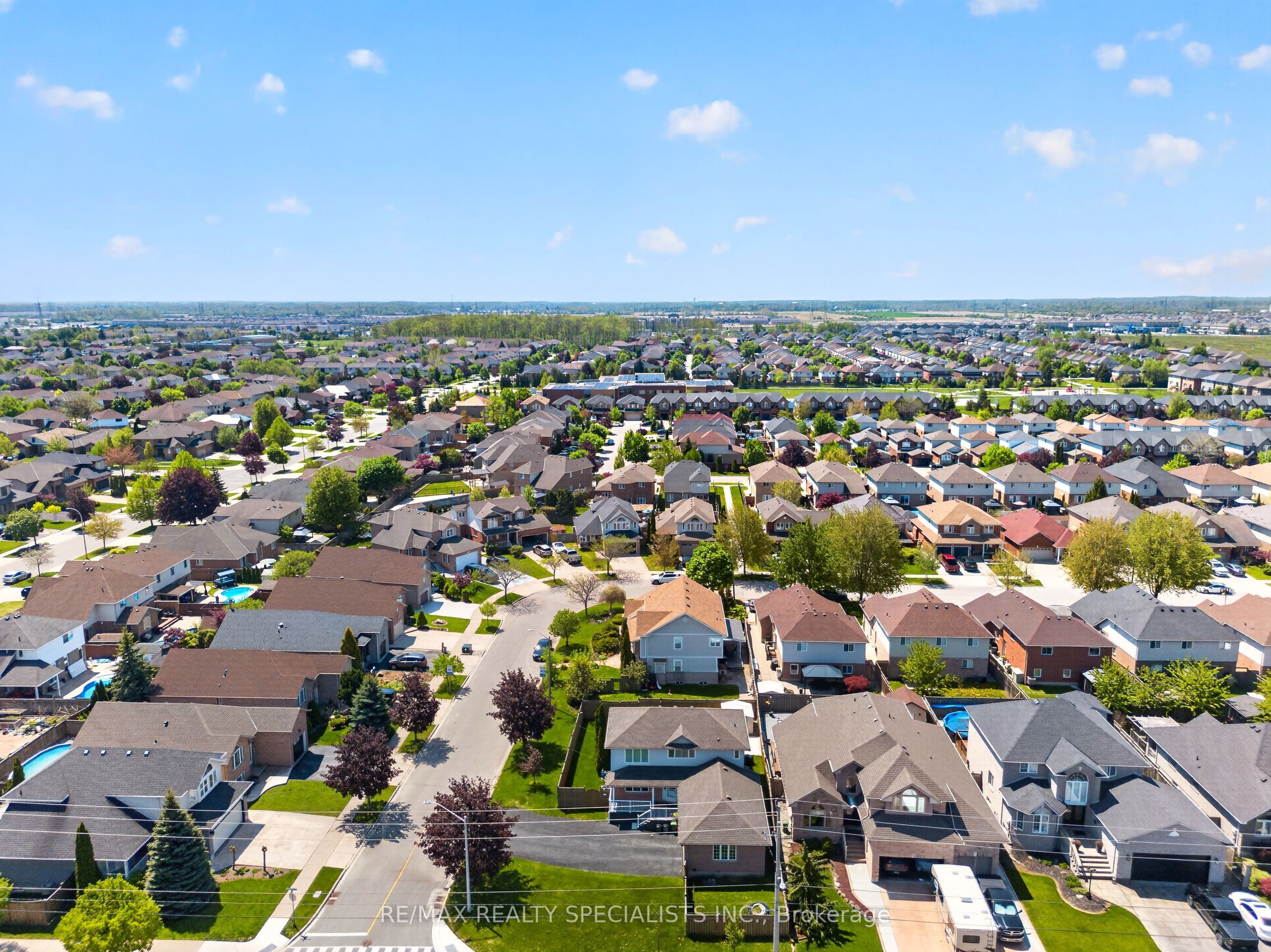Additional image 2 of 19 Sidney Crescent, Hamilton, ON, L8J 3W1