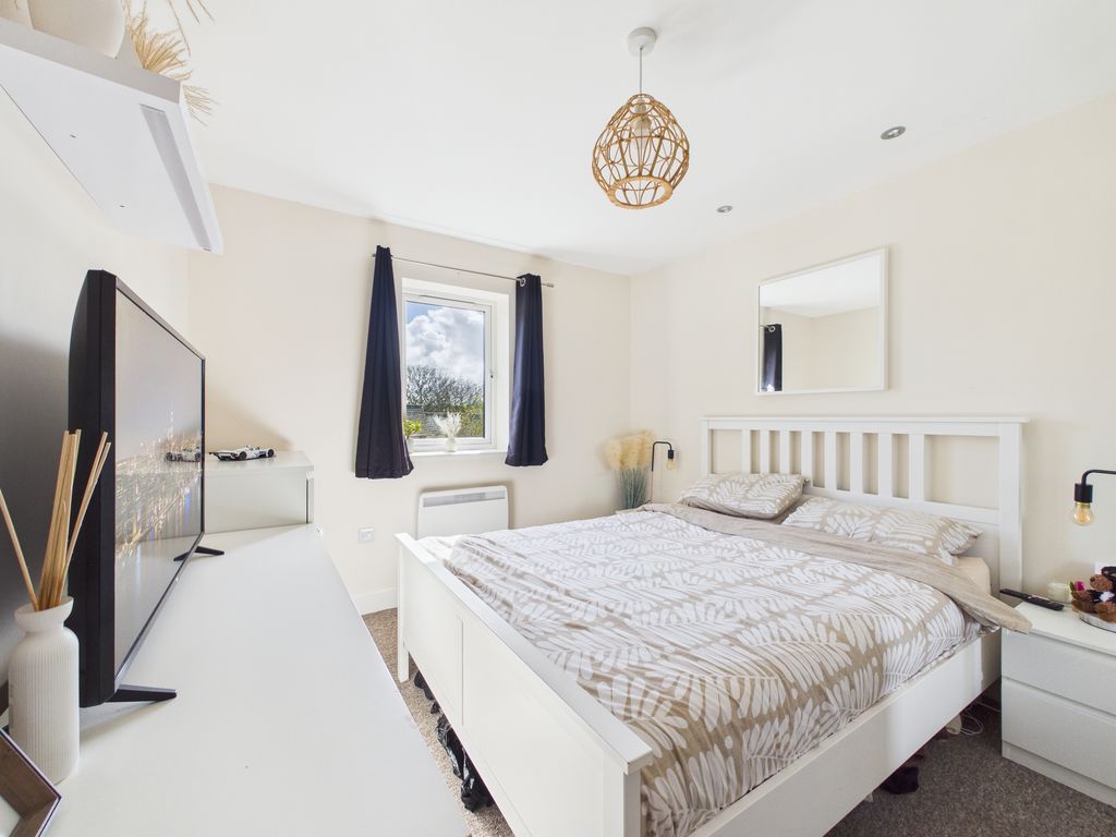Additional image 5 of 2 bed flat for saleJubilee Drive, Redruth TR15