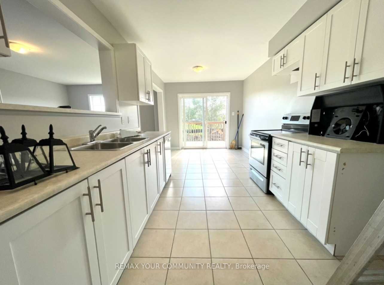 Main Floor-1385 Hunter Street, Innisfil, ON, L9S 4B7 photo 4