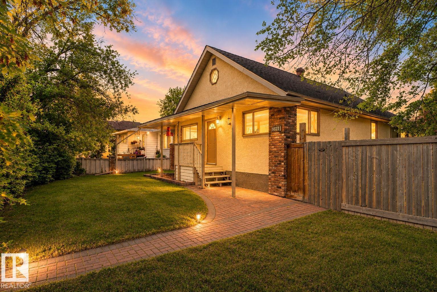 9821 153 Street NW, Edmonton, AB, T5P2A6