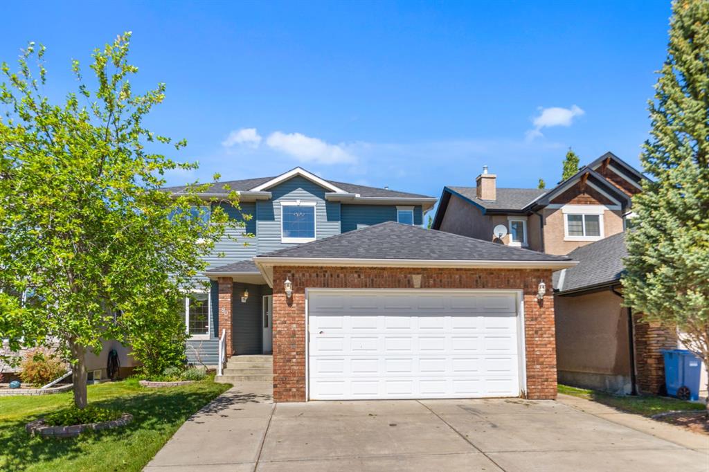 90 Royal Highland Road NW, Calgary, AB, T3G 4Y4