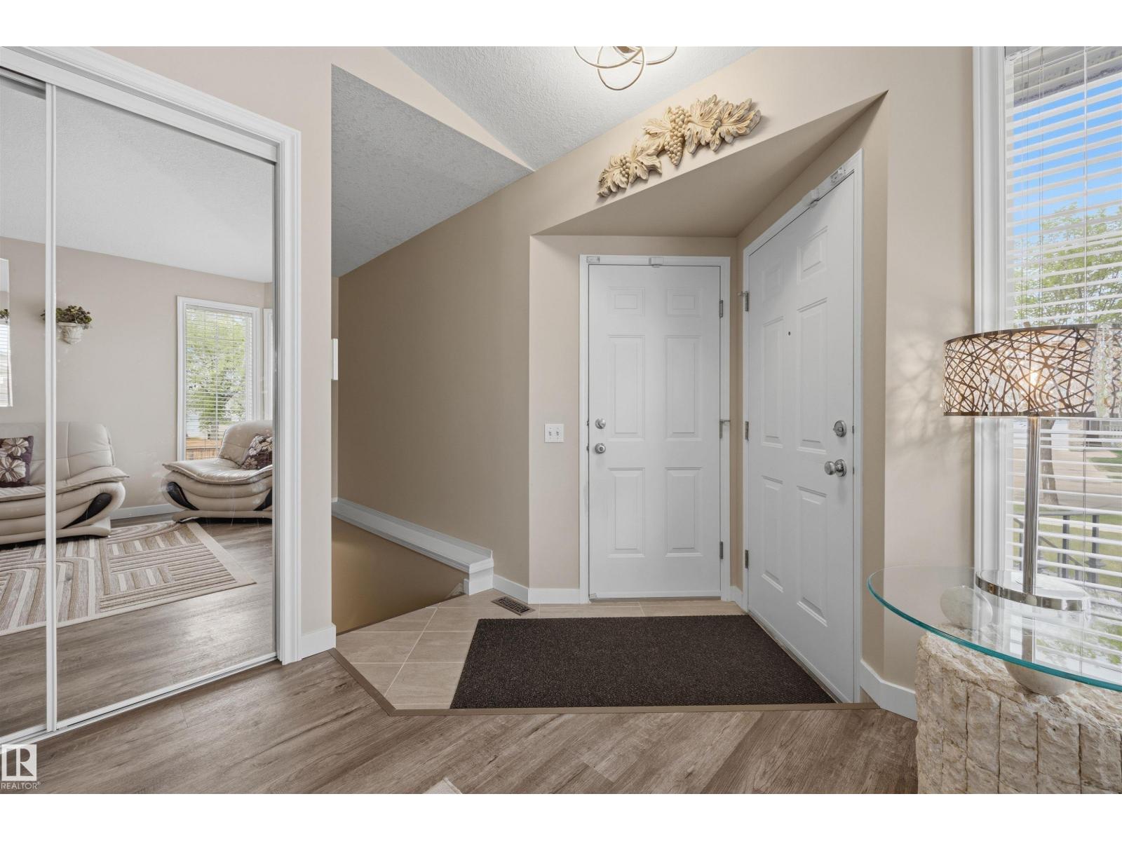 28 Norfolk Close, St. Albert, AB, T8N7B8 photo 4