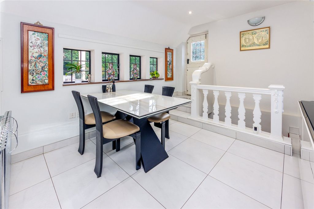 Additional image 12 of 5 bed detached house for saleLoom Lane, Radlett, Hertfordshire WD7