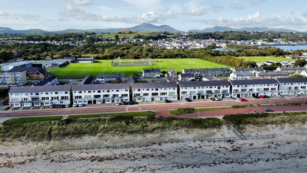 Additional image 25 of 4 bed town house for saleVictoria Parade, Pwllheli LL53