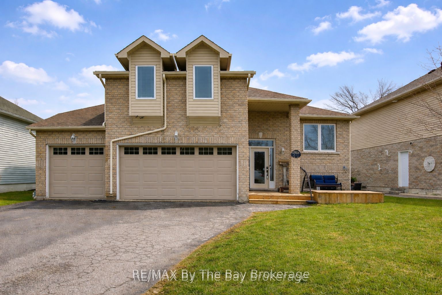 229 Atkinson Street, Clearview, ON, L0M 1S0