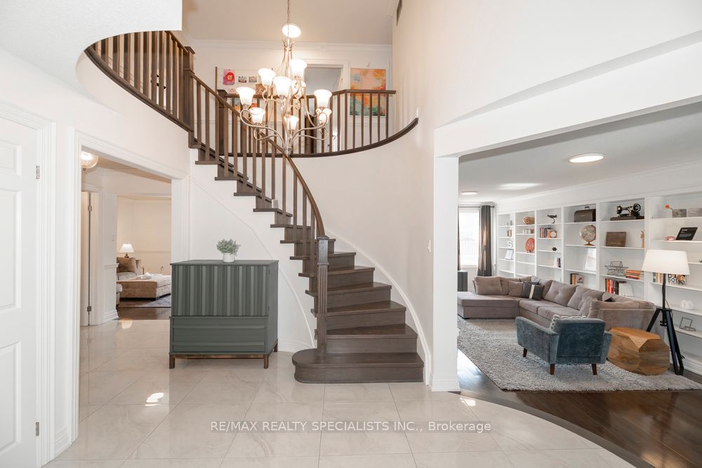 Additional image 3 of 77 Leander Street, Brampton, ON, L6S 3N5