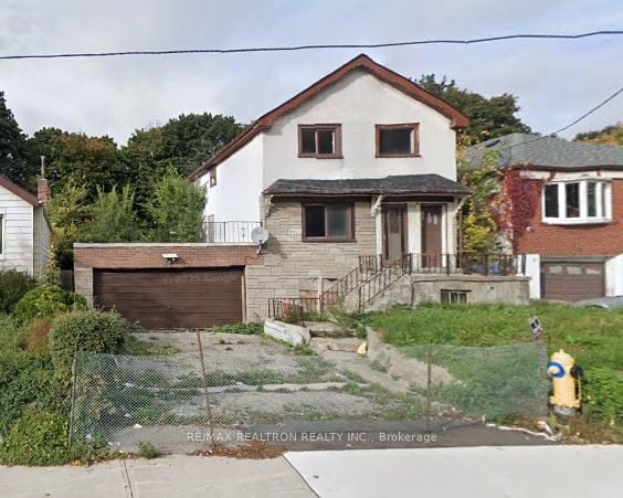 594 Ridelle Avenue, Toronto, ON, M6B 1K9