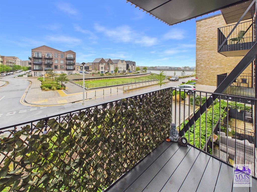 Additional image 11 of 2 bed flat for saleGlenway Road, Rochester ME1