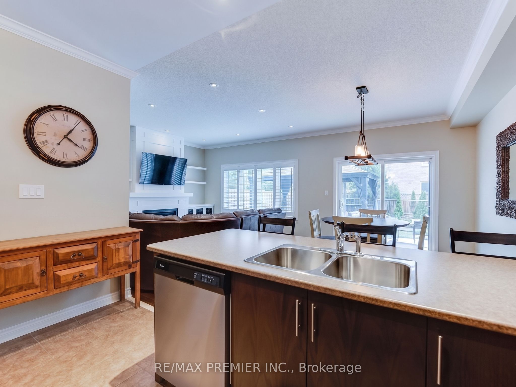 12 Pearcey Crescent, Barrie, ON, L4N 6R8 photo 4