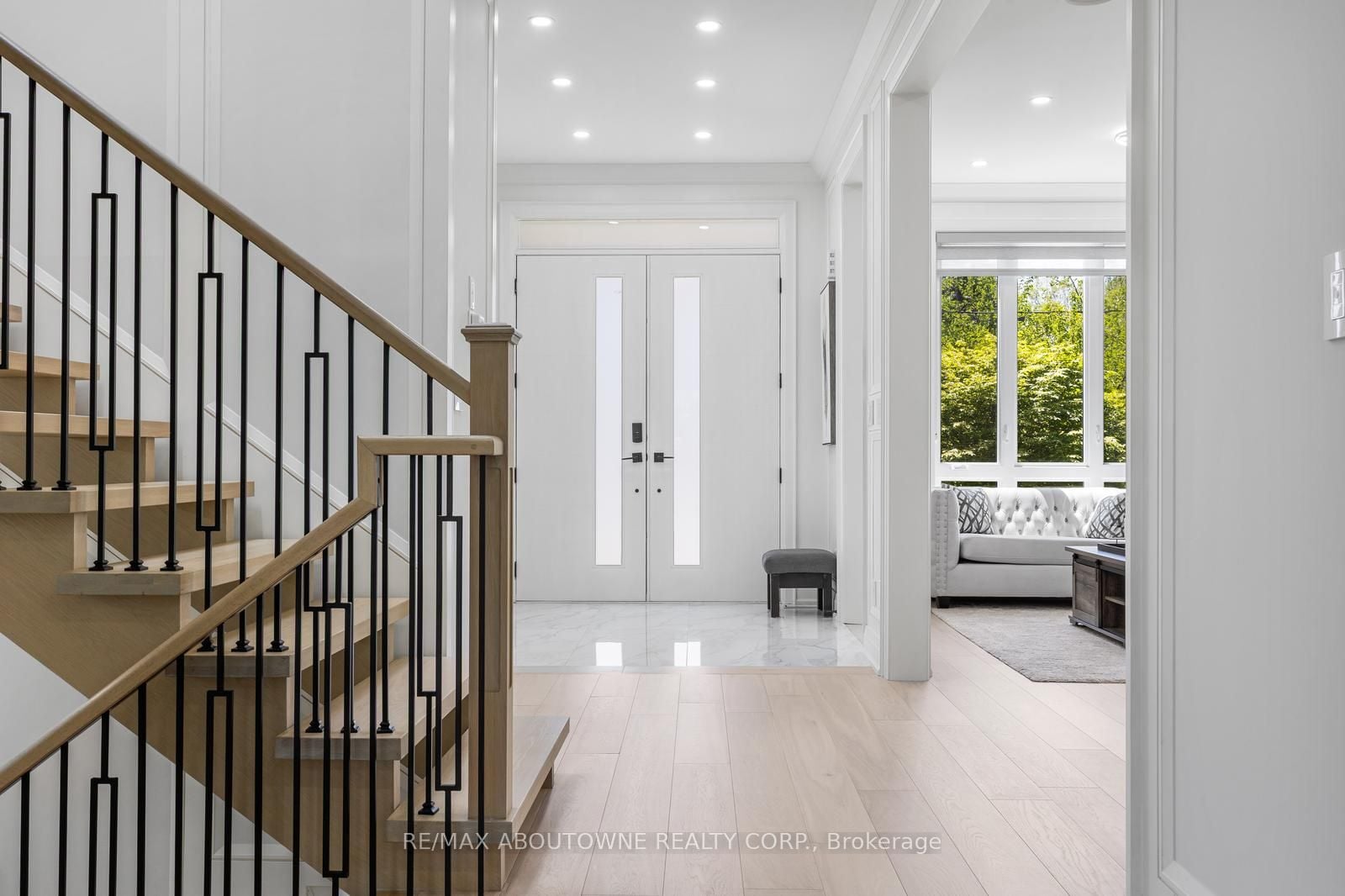 Additional image 2 of 455 Samford Place, Oakville, ON, L6L 4E7