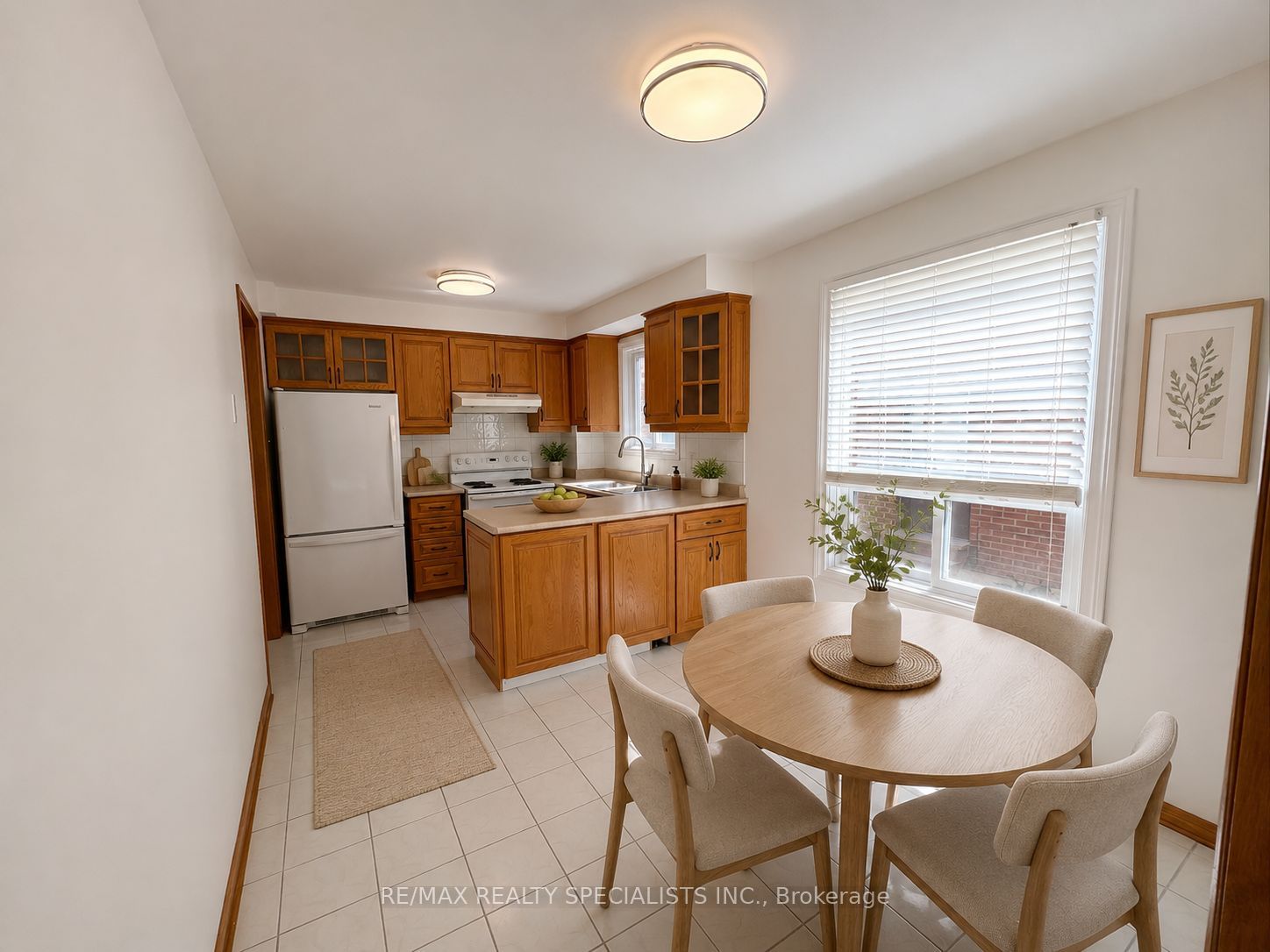 1571 Shale Oak Mews, Mississauga, ON, L4W 2M1 photo 4