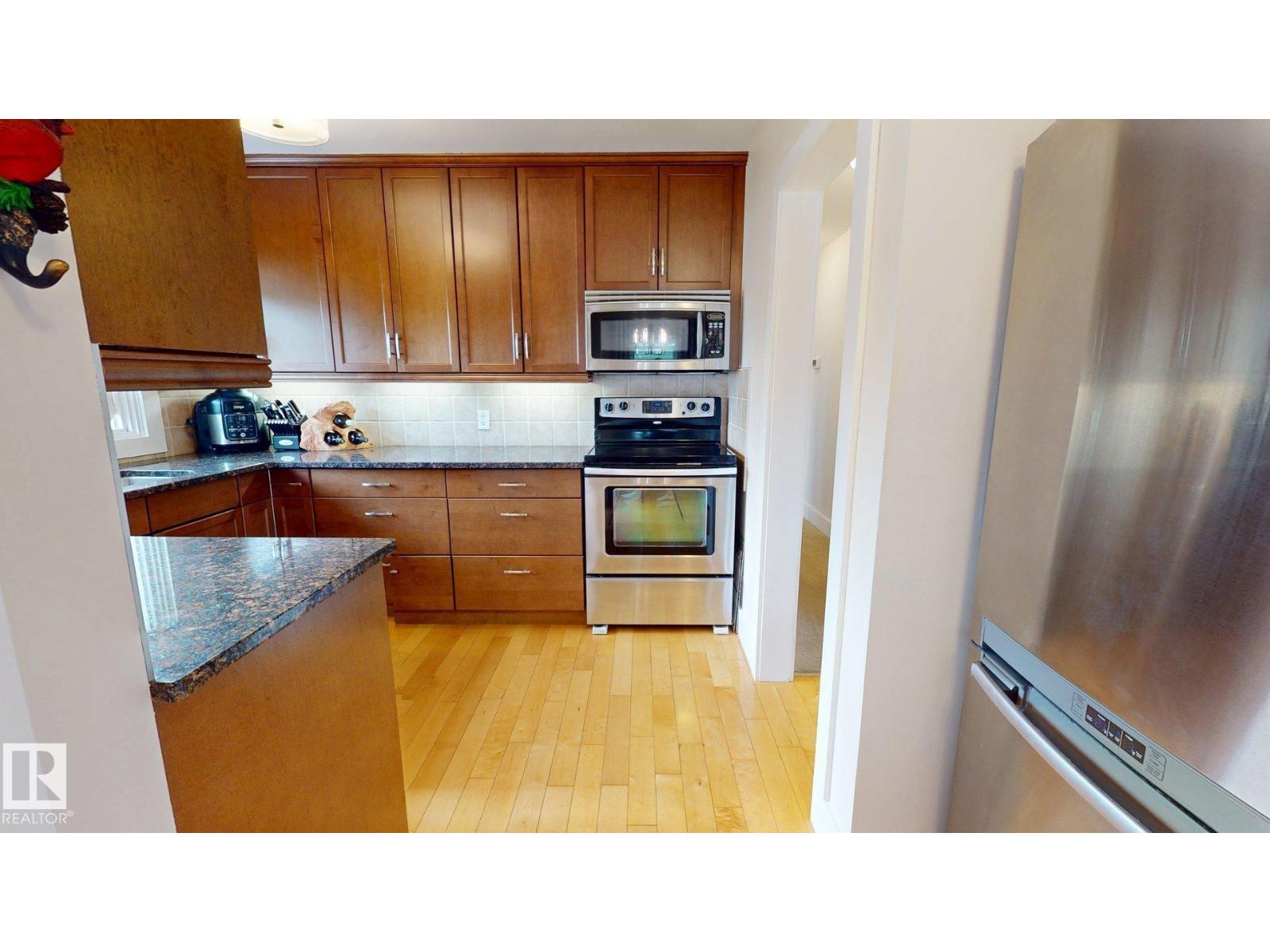 Additional image 5 of 15627 83 Avenue NW, Edmonton, AB, T5R3T6