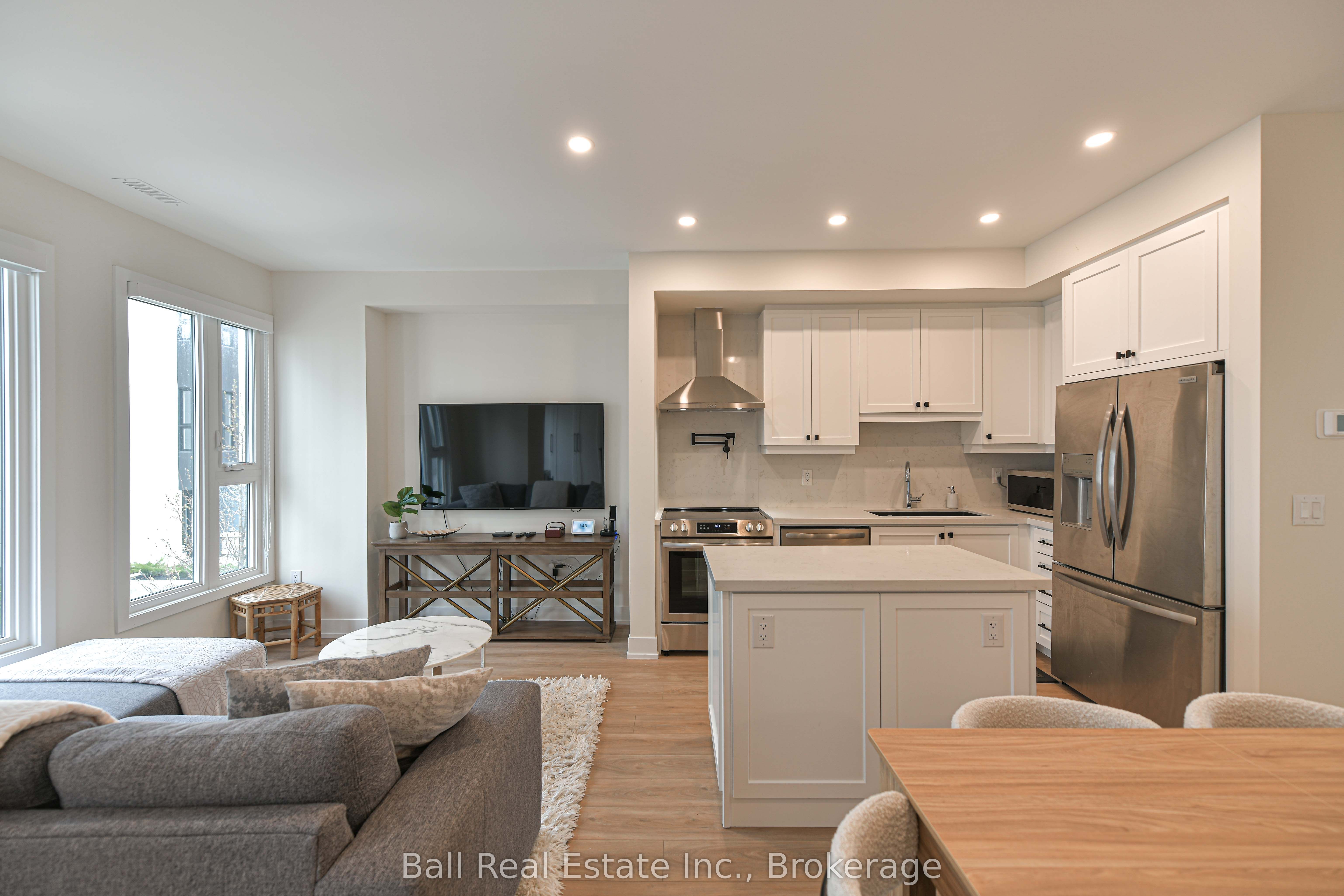 16 Mariners Pier Way, Orillia, ON, L3V 8P4 photo 3