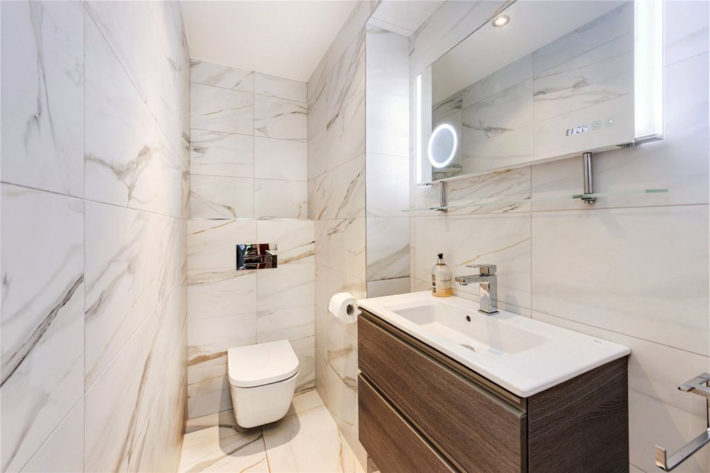 Additional image 13 of 5 bed detached house for saleLoom Lane, Radlett, Hertfordshire WD7