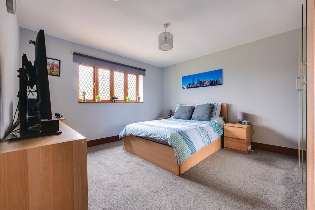 Additional image 10 of 4 bed detached bungalow for saleThe Chase, Rochford SS4