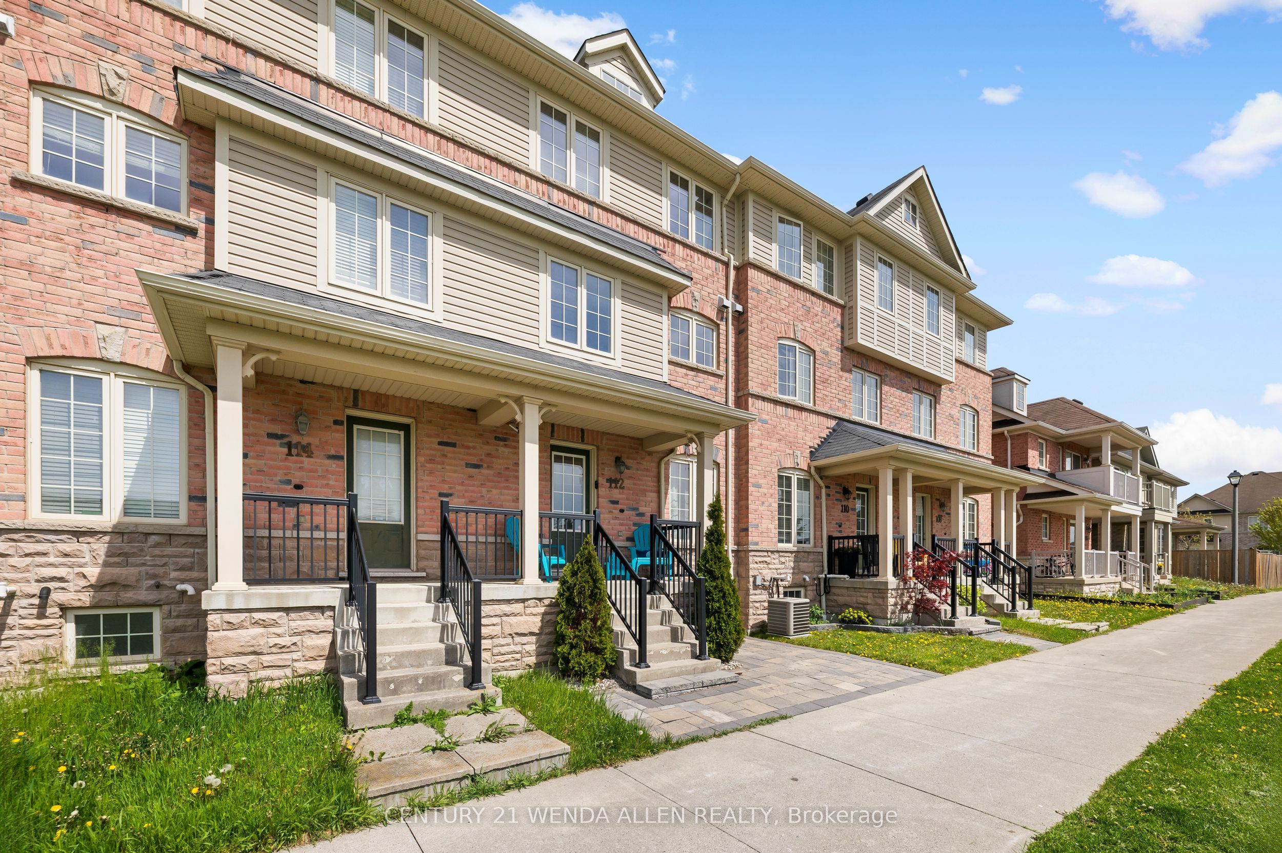 112 Goss Lane, Ajax, ON, L1Z 0K9 photo 5