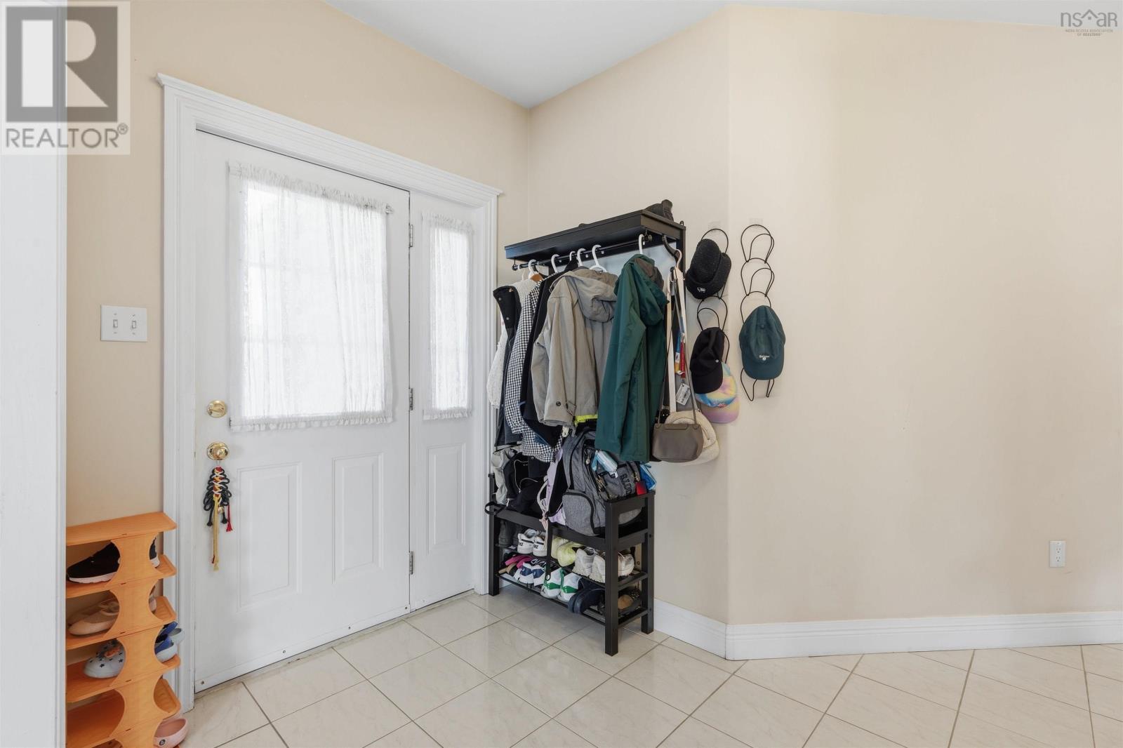65 Stone Gate Drive, Halifax, NS, B3N3J3 photo 3