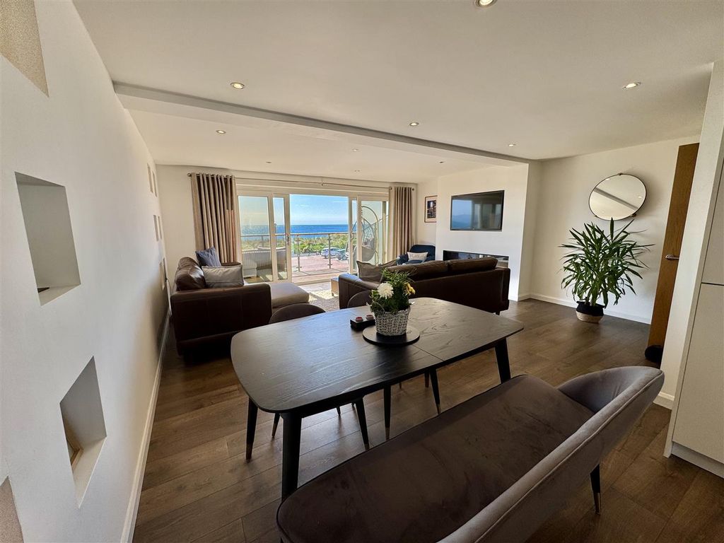 Additional image 26 of 5 bed town house for saleVictoria Parade, Pwllheli LL53