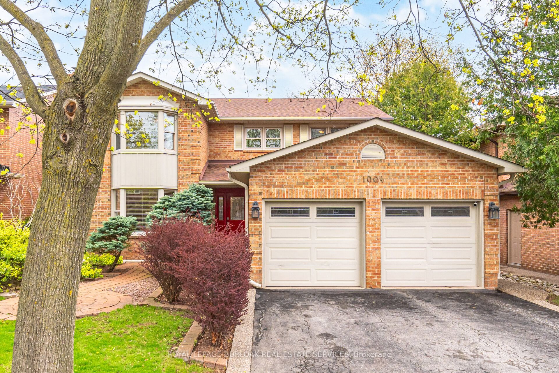 1004 Roxborough Drive, Oakville, ON, L6M 1E3 photo 2