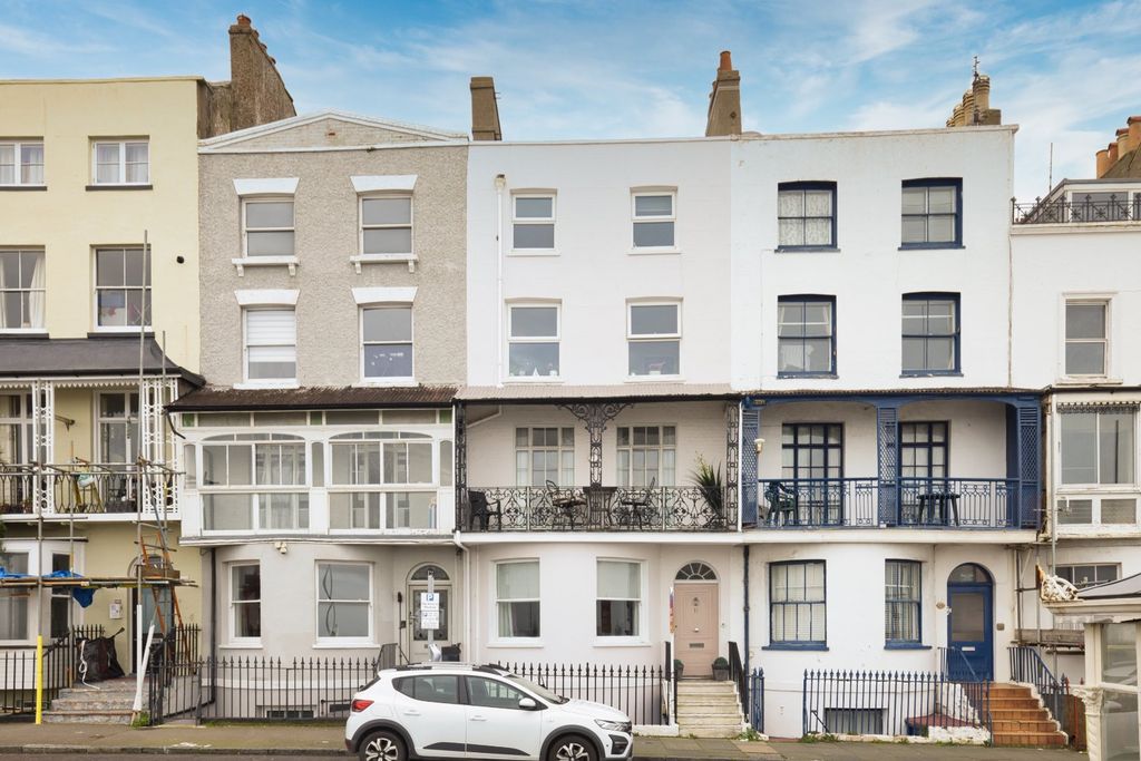 3 bed flat for saleParagon, Ramsgate, Kent CT11