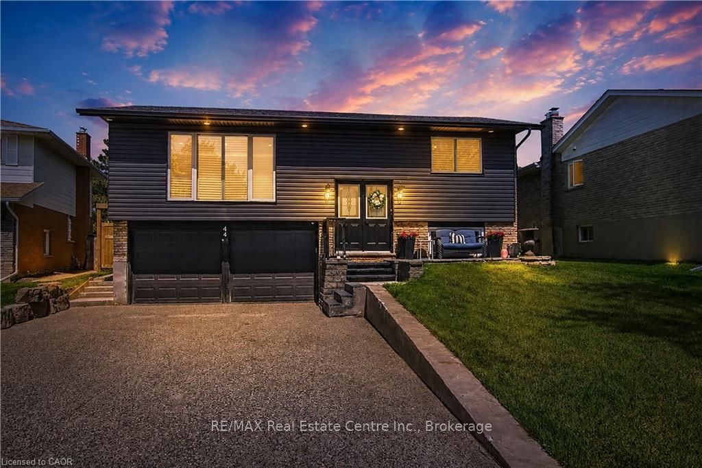 44 Oakhurst Crescent, Kitchener, ON, N2B 3K3 photo 2