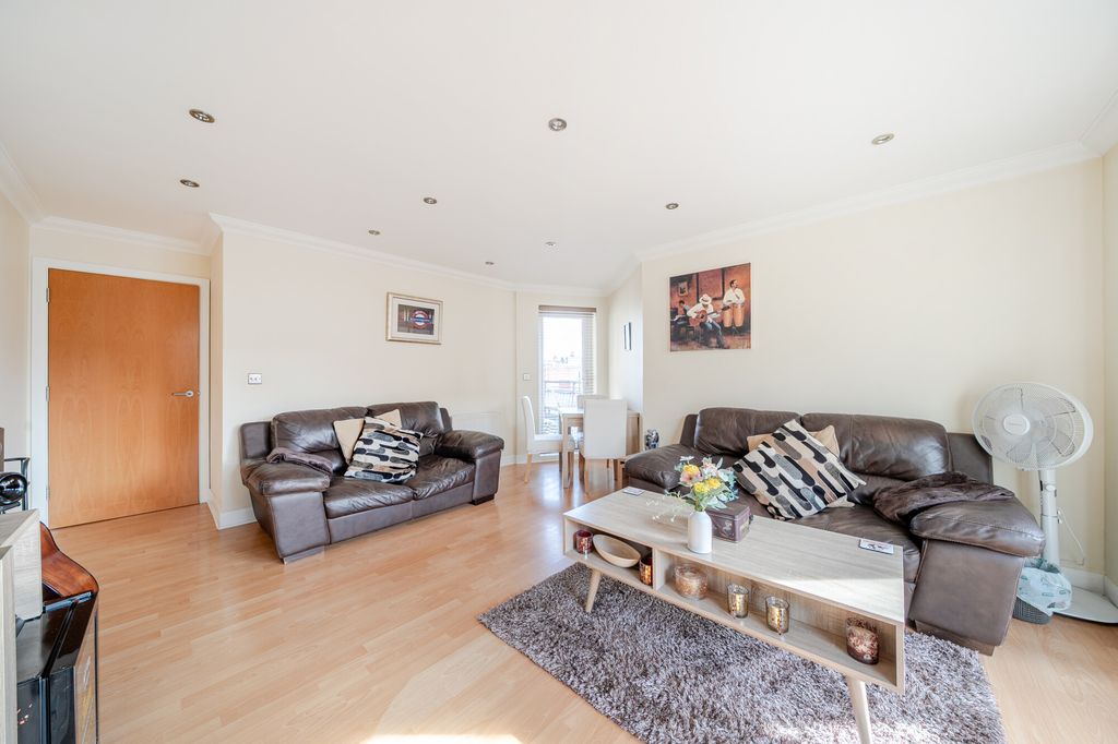 Additional image 13 of 2 bed flat for saleNorthway, Rickmansworth WD3