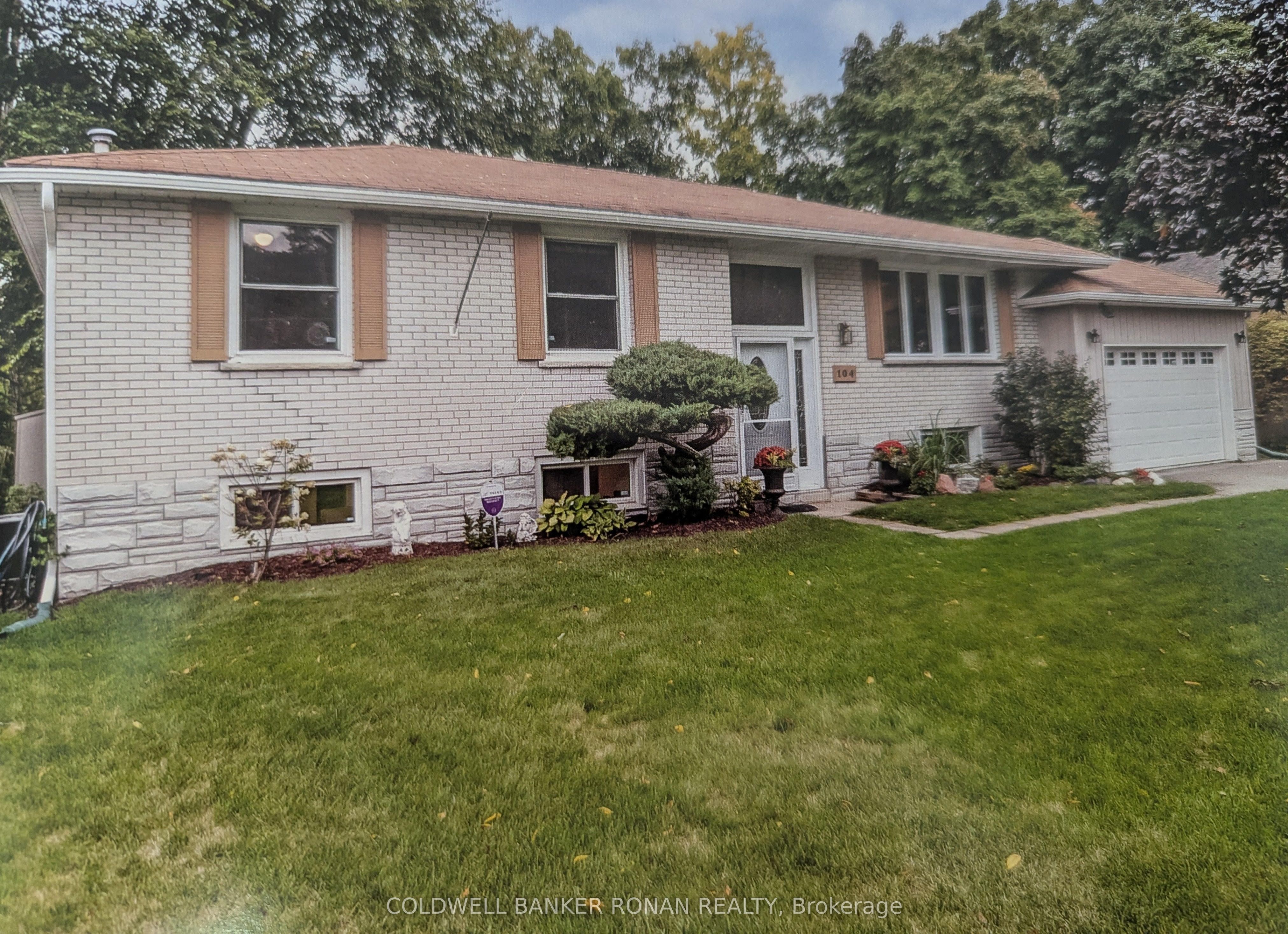 MAIN FLOOR-104 Boyne Crescent, New Tecumseth, ON, L9R 1K3