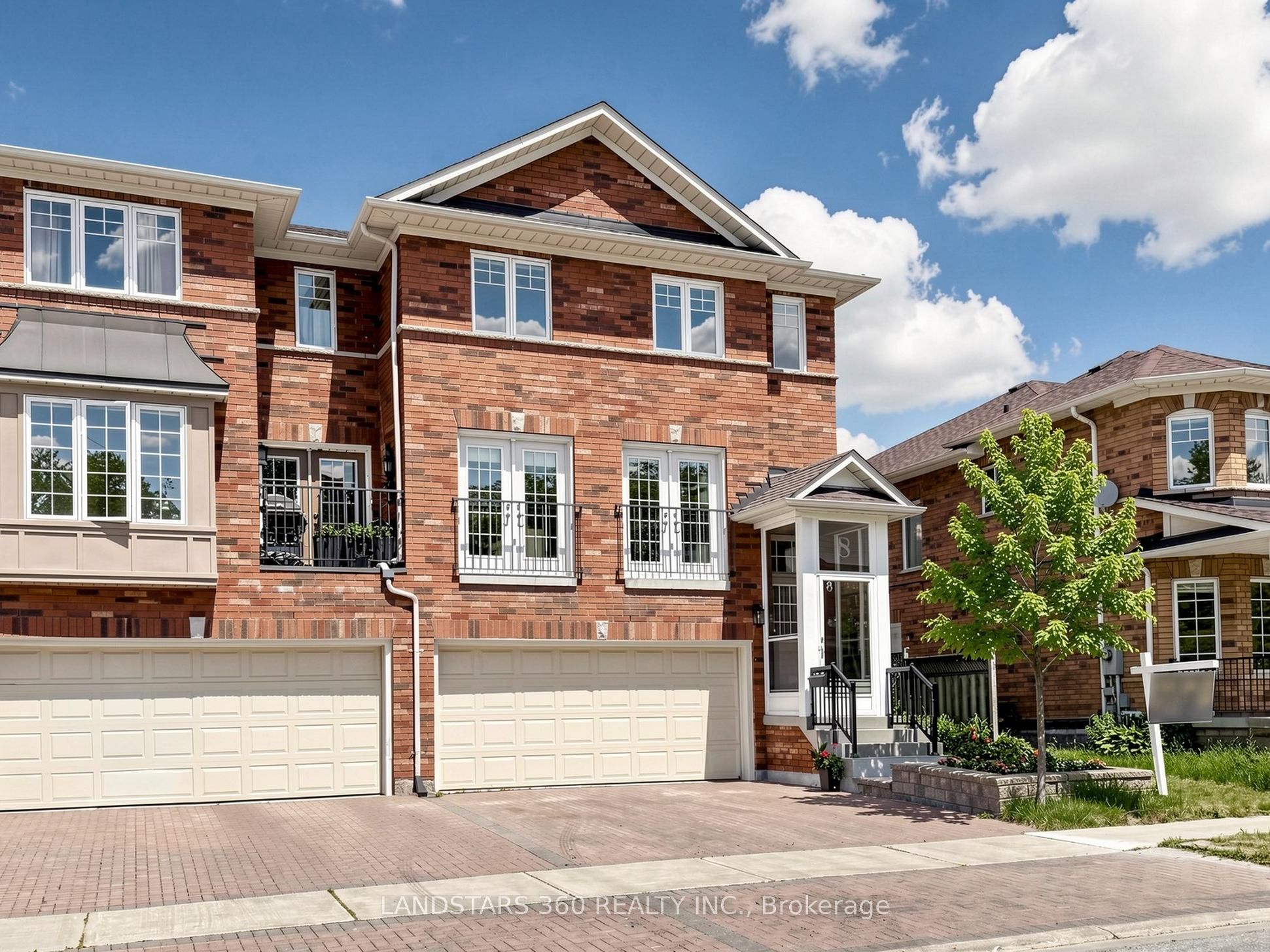 8 Wilket Creek Road, Toronto, ON, M3C 3Z9