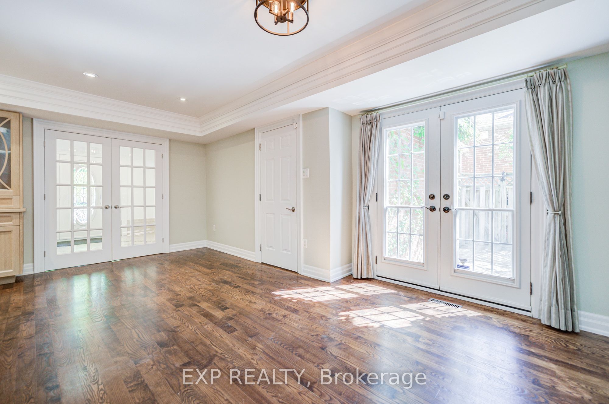Additional image 5 of 82 Derby Court, Newmarket, ON, L3Y 5Z9