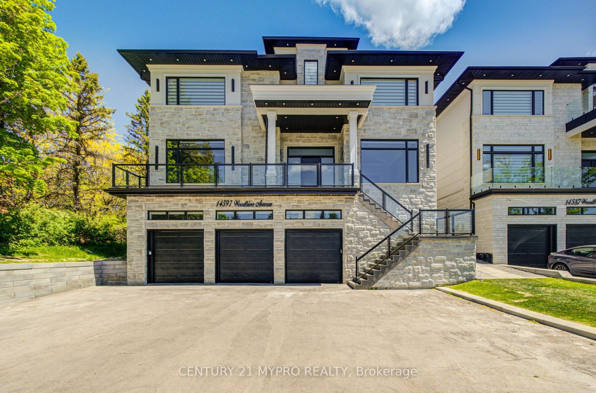 14597 Woodbine Avenue, Whitchurch-stouffville, ON, L4A 2E2