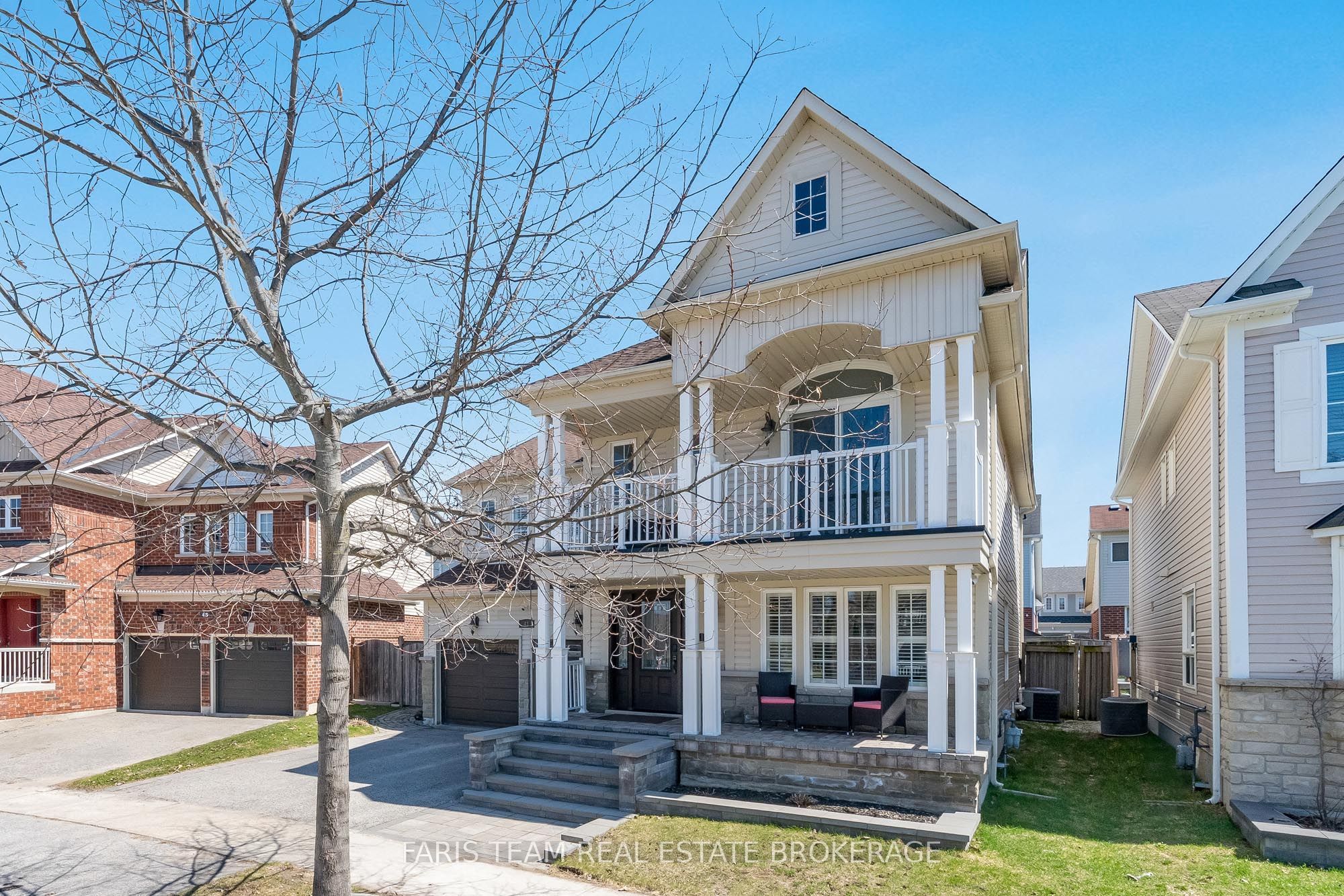 43 Maple Crown Terrace, Barrie, ON, L4M 7H9 photo 2