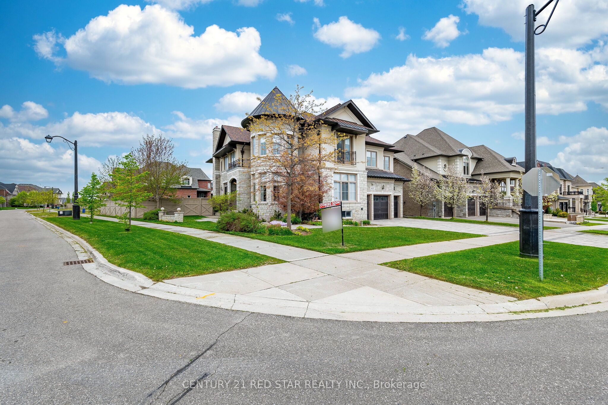 62 Langdon Drive, King, ON, L7B 0M1 photo 2