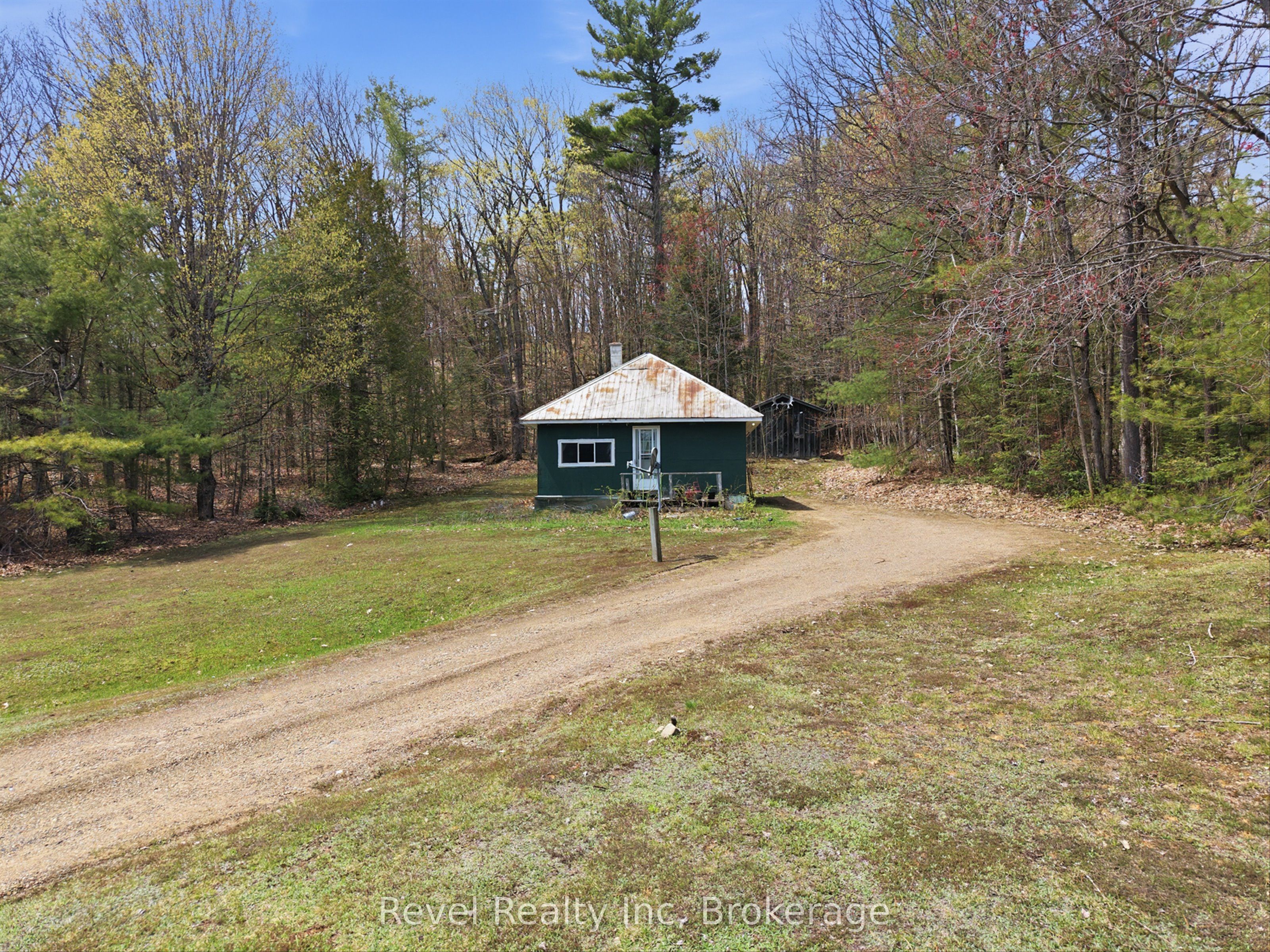 1163 Vankoughnet Road, Bracebridge, ON, P1L 1X1