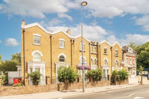 High Street, Acton W3, Studio to rent