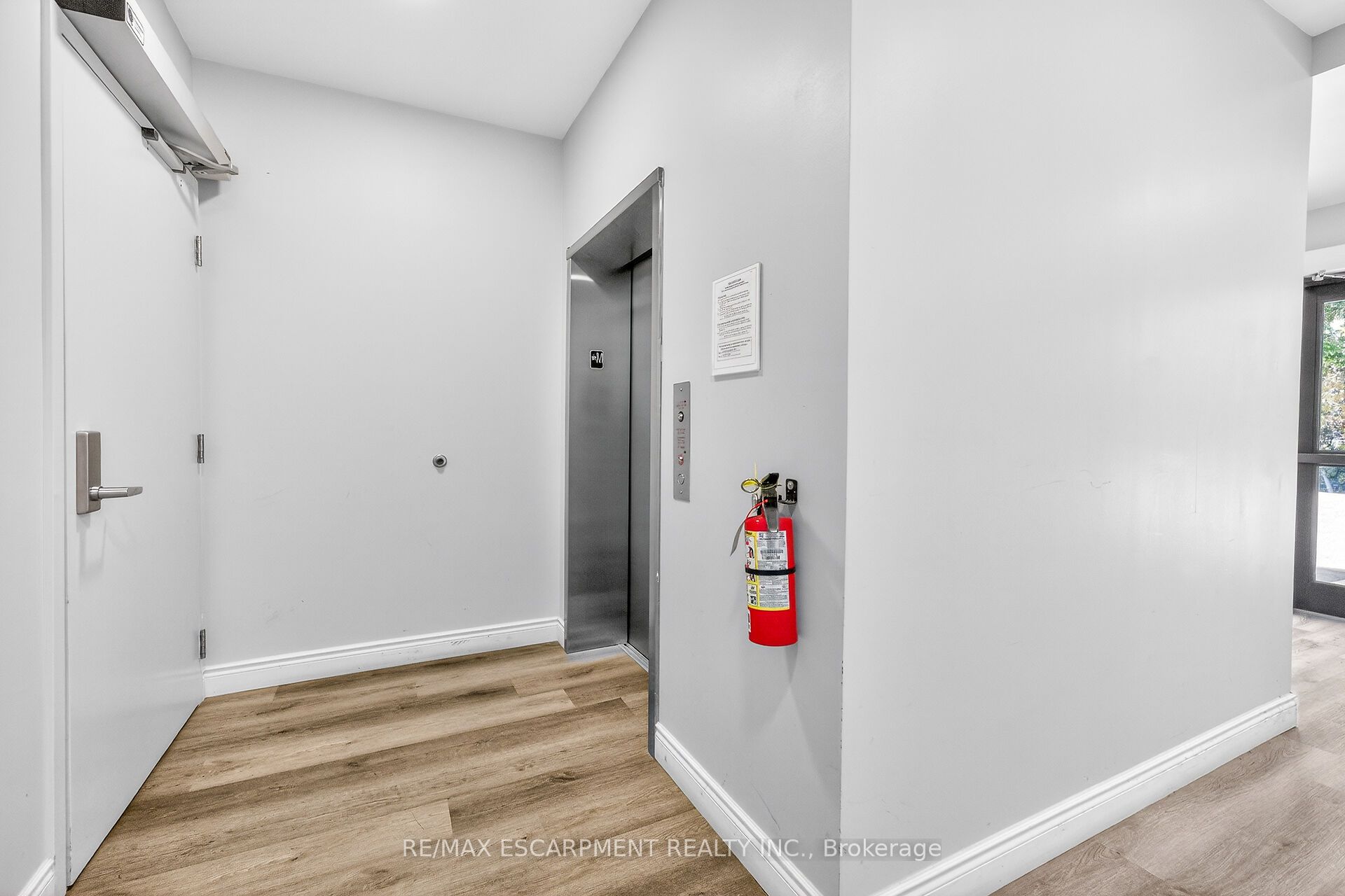 Additional image 6 of 302-261 King Street E, Hamilton, ON, L8G 1L9
