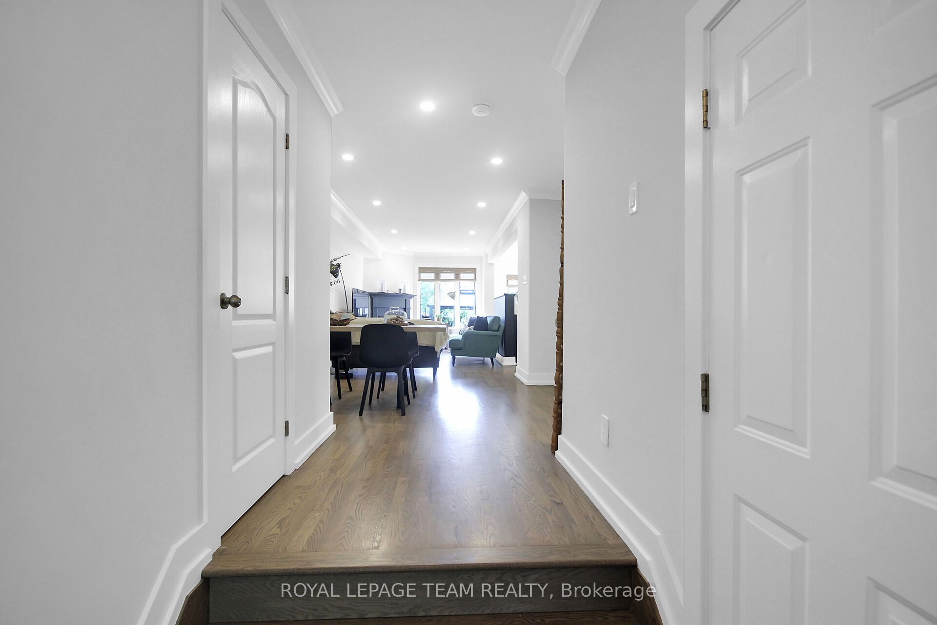 Additional image 5 of 112 Talltree Crescent, Ottawa, ON, K2S 0A9