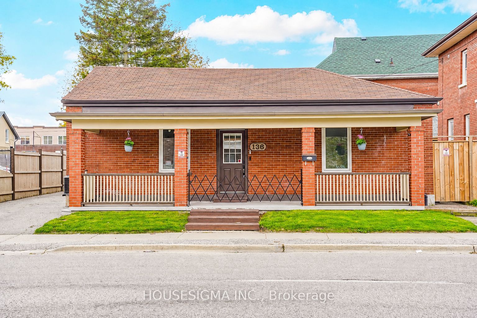 136 Celina Street, Oshawa, ON, L1H 4N5 photo 2