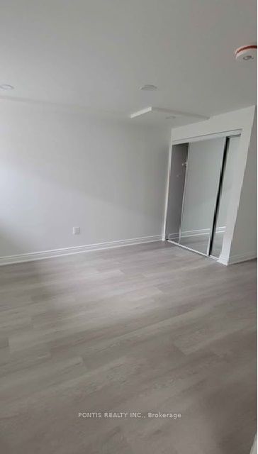 Lower Level-8 Chestermere Crescent S, Brampton, ON, L7A 2A4 photo 4