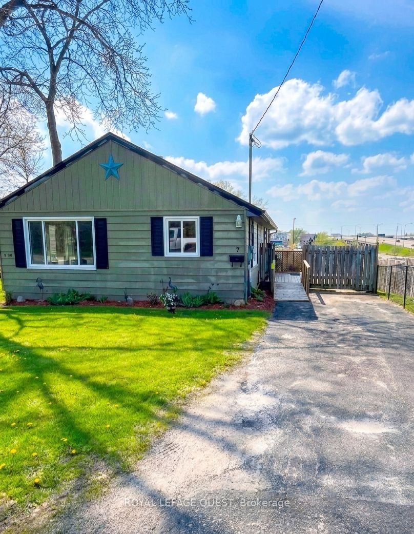 7 Creighton Street, Orillia, ON, L3V 1C2
