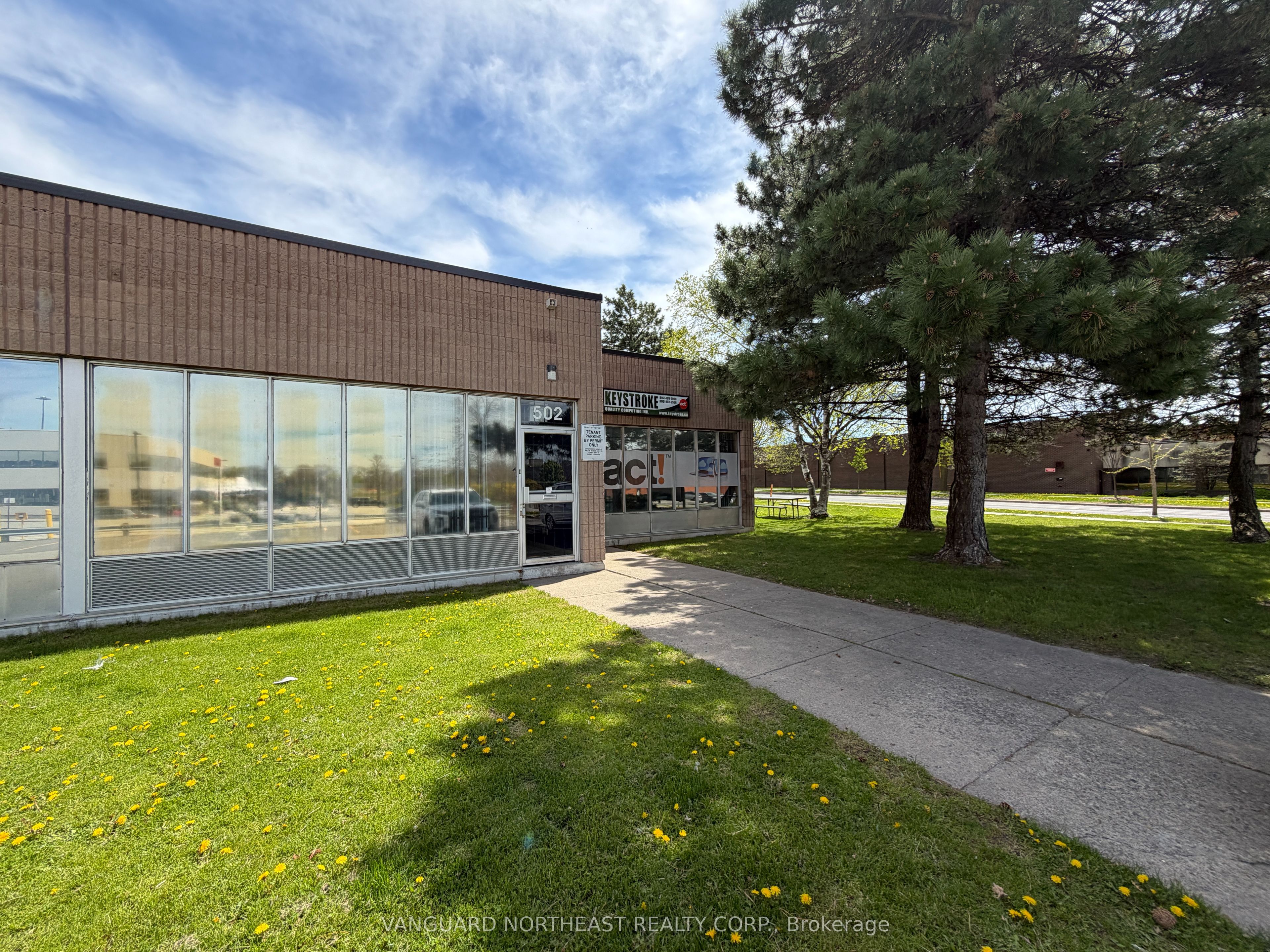 502 Gordon Baker Road, Toronto, ON, M2H 3B4