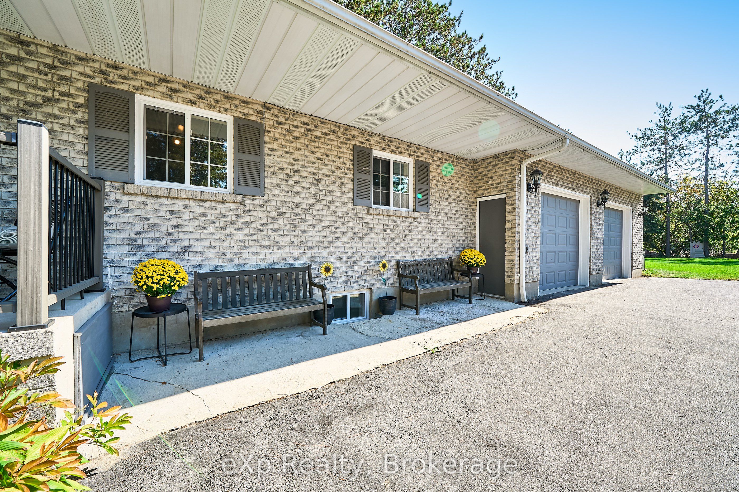 9 Hilda Avenue, Uxbridge, ON, L9P 1R2 photo 3
