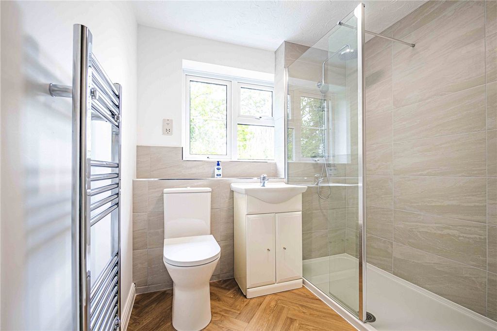 Additional image 3 of 2 bed flat for saleWatling Street, Radlett, Hertfordshire WD7