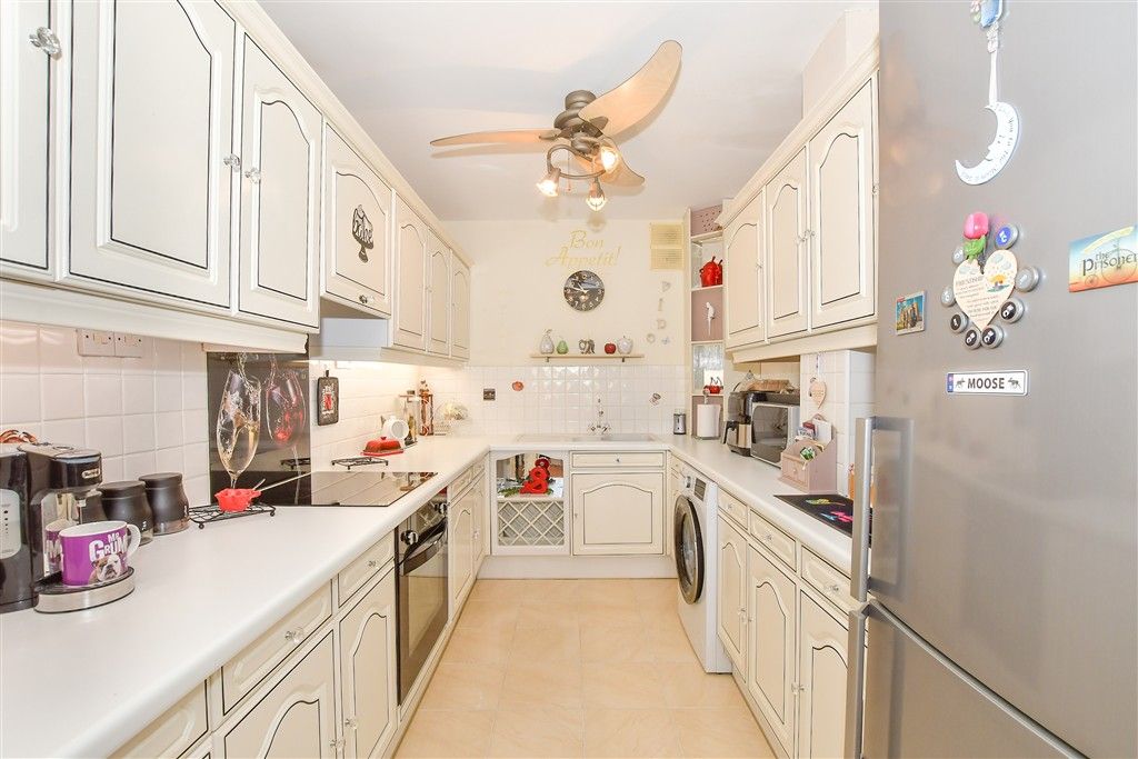 Additional image 6 of 1 bed flat for saleEsplanade, Esplanade, Rochester, Kent ME1