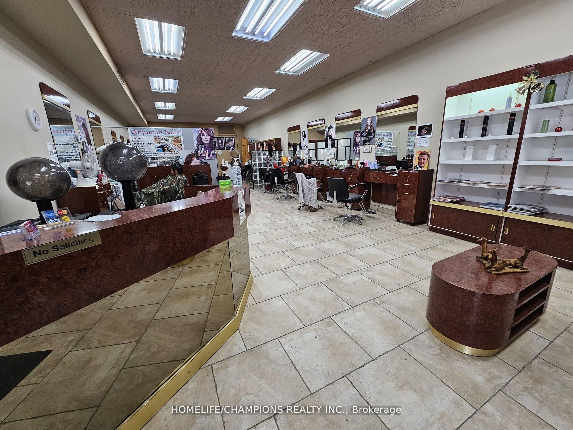 2425 Truscott Drive, Mississauga, ON, L5J 2B4 photo 4